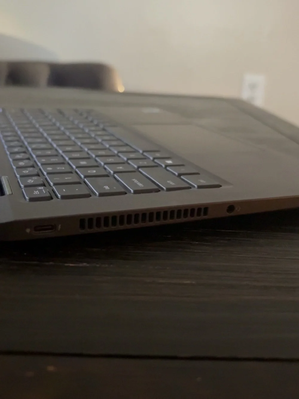 Dell Laptop Latitude 7420 - Black and Silver Accents